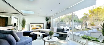 Villa Lille Métropole, near old Lille, golf courses. sleeps 9 & garden