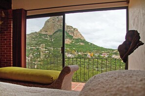 View from room - El Cantar del Viento (Ezequiel Montes)