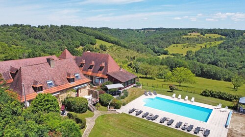 Domaine de Monribot avec piscine privée - 10 ou 18 pers.