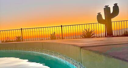 ⭐️⭐️⭐️⭐️⭐️5 Star🌵Guest Favorite with Heated Lazy River Pool☀️Rooftop Observation Deck