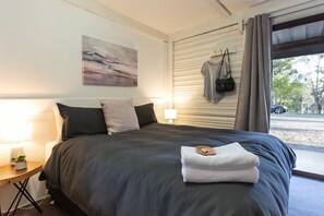 3 chambres, fer et planche à repasser, accès Internet, draps fournis