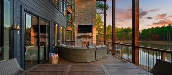 New-Sleeps 30-Pool-Pond-Kayaks-Golf-Spa-BBall-Poker-Ping Pong-Skeeball-ATVs