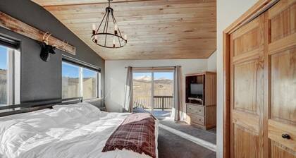 Silverheels Mountain Lodge w/hot tub