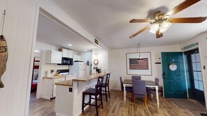 Dining - Close to Slopes | WIFI | Pet Friendly | Pinetree 214 (Angel Fire)