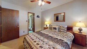 3 bedrooms, iron/ironing board, free WiFi, bed sheets - Large Deck | Fireplace | Forest Views | Rose's Haven (Angel Fire)