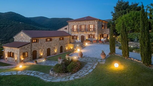 Casale il Saùco Exclusive - Private 7-Apartment Villa Estate for Weddings, Reunions & Retreats | Utsikt fra rommet