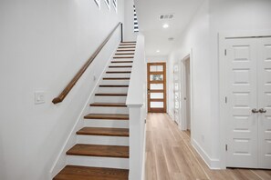 Interior - Stevies Place - Point Venture (Point Venture)