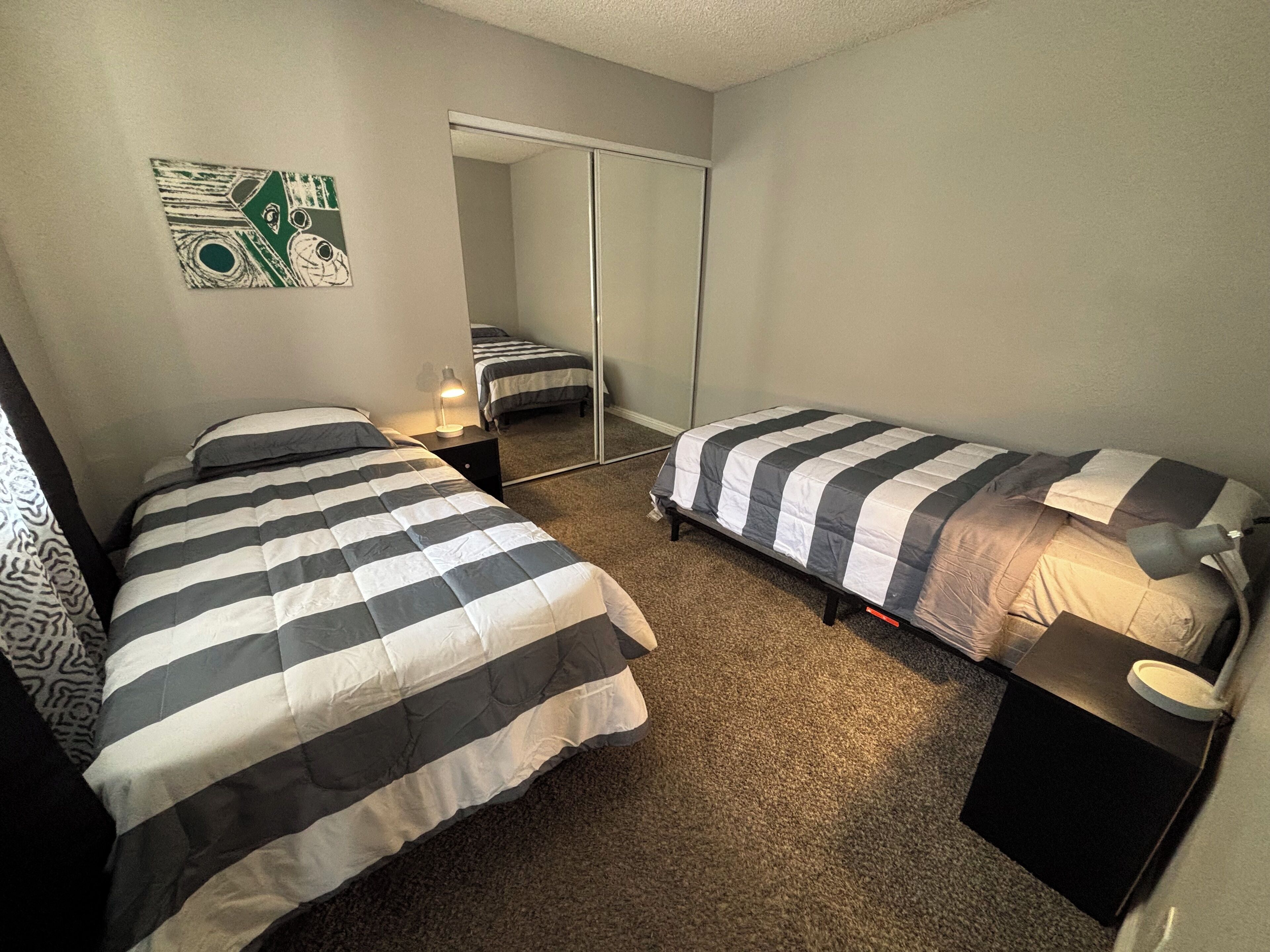 4 slaapkamers, een strijkplank/strijkijzer, wifi, beddengoed