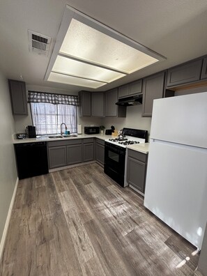 Mikrovågsugn, ugn och spishäll