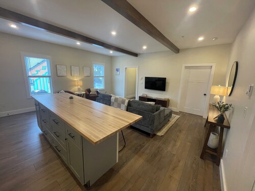 The Innwoods - Two Bedroom Apartment