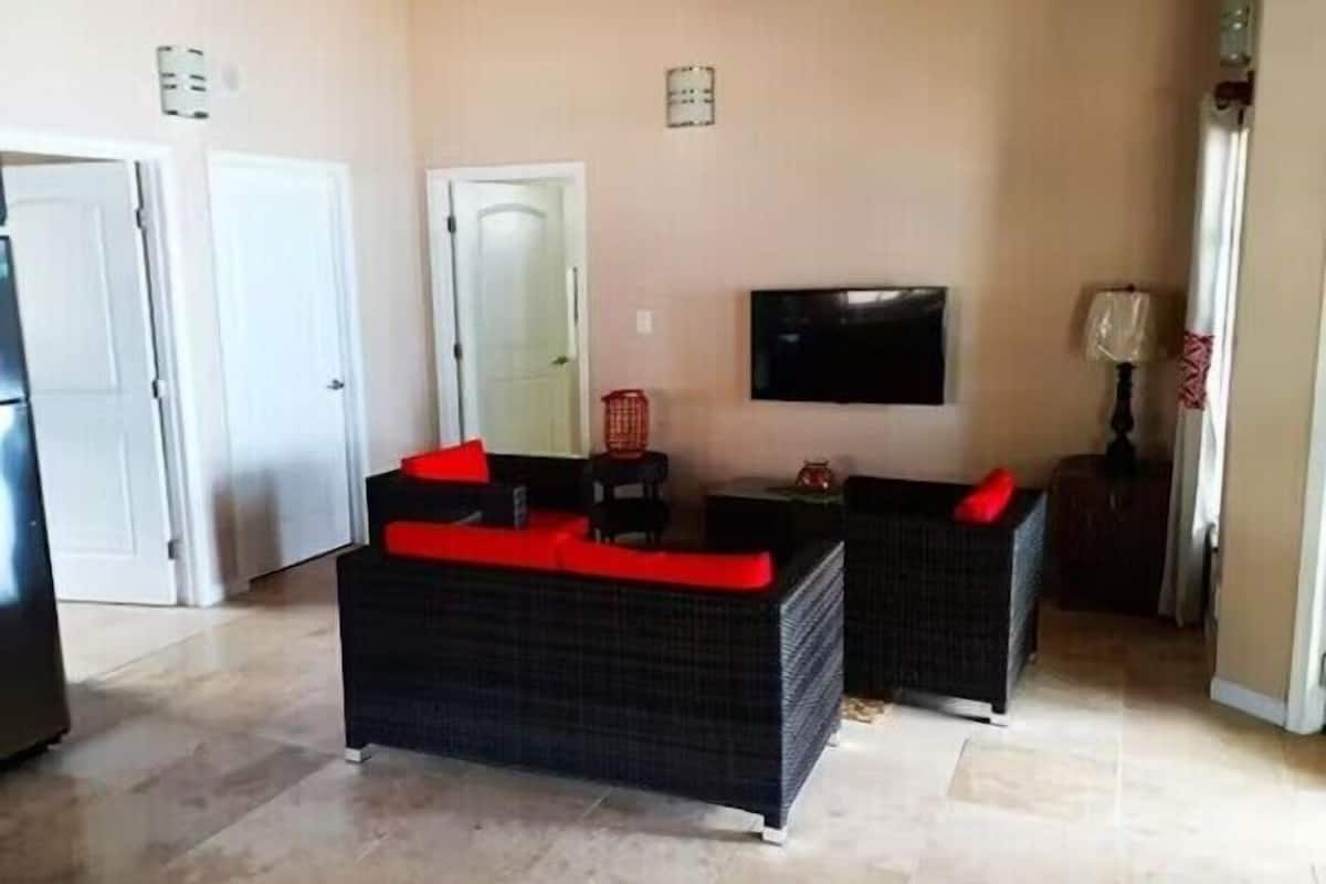 Family Villa, Ocean View | 2 bedrooms, desk, laptop workspace, blackout drapes