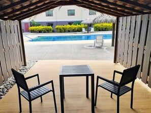 Desk, laptop workspace, blackout drapes, iron/ironing board - Survivor Samoa Beach Resort (Falease'ela)