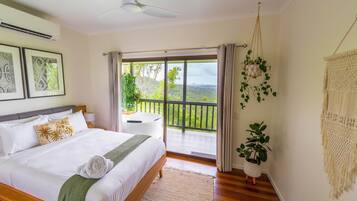 1 bedroom, individually decorated, individually furnished, rollaway beds