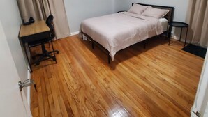 3 habitaciones, escritorio, tabla de planchar con plancha y wifi gratis