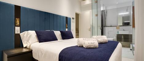 2 chambres, fer et planche à repasser, Wi-Fi gratuit, draps fournis