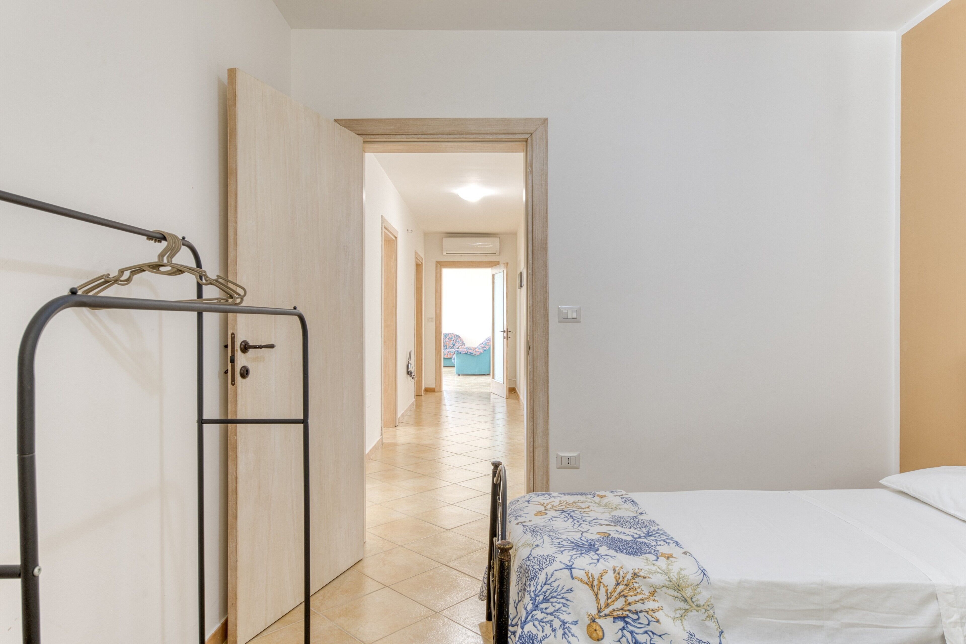 4 多间卧室、熨斗/熨衣板、免费 WiFi、床单