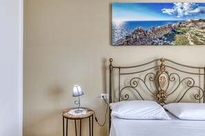 4 camere, ferro/asse da stiro, Wi-Fi gratuito, lenzuola
