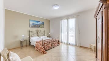 4 camere, ferro/asse da stiro, Wi-Fi gratuito, lenzuola