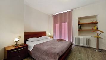 1 chambre, fer et planche Ă  repasser, Wi-Fi gratuit, draps fournis