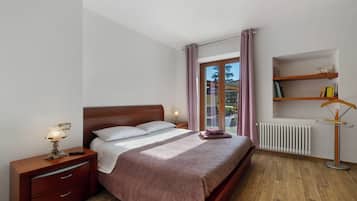 1 bedroom, iron/ironing board, free WiFi, bed sheets