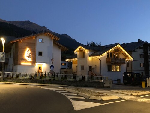 Chalet 'Pieri - Appartamento Temelin' with Mountain View and Wi-Fi