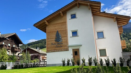 Chalet 'Pieri - Appartamento Temelin' avec vue sur montagne et Wi-Fi