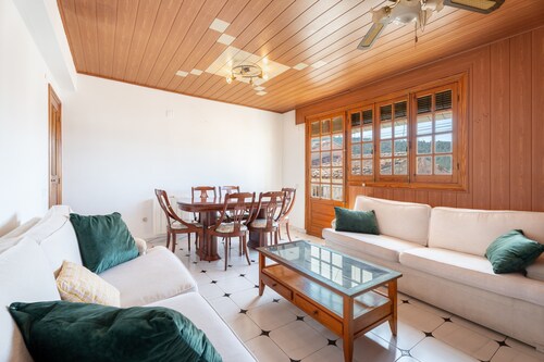 Apartment 'Ático Casco Histórico Higueruelas' with Mountain View, Balcony and Wi-Fi