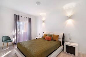 3 chambres, fer et planche Ă repasser, Wi-Fi gratuit, draps fournis