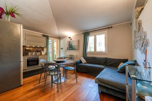 Living area - Villa 'Dependance' with Shared Pool, Wi-Fi and Air Conditioning (Lecce)