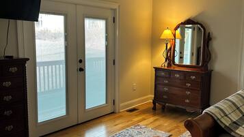 6 Schlafzimmer, Bügeleisen/Bügelbrett, WLAN, Bettwäsche