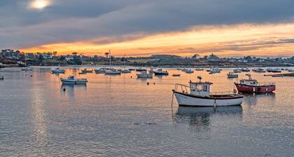Holiday Home 'Ty Abéric' with Private Terrace and Wi-Fi