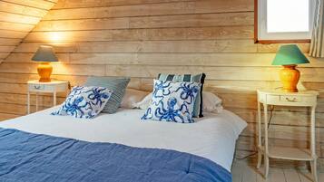 4 slaapkamers, een strijkplank/strijkijzer, gratis wifi, beddengoed