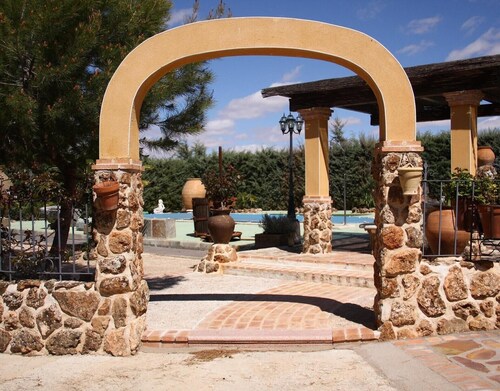 Rural House 'El Patas' with Mountain Views, Wi-Fi and Air Conditioning