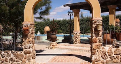 Rural House 'El Patas' with Mountain Views, Wi-Fi and Air Conditioning