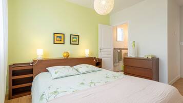 4 chambres, fer et planche Ă repasser, Wi-Fi gratuit, draps fournis