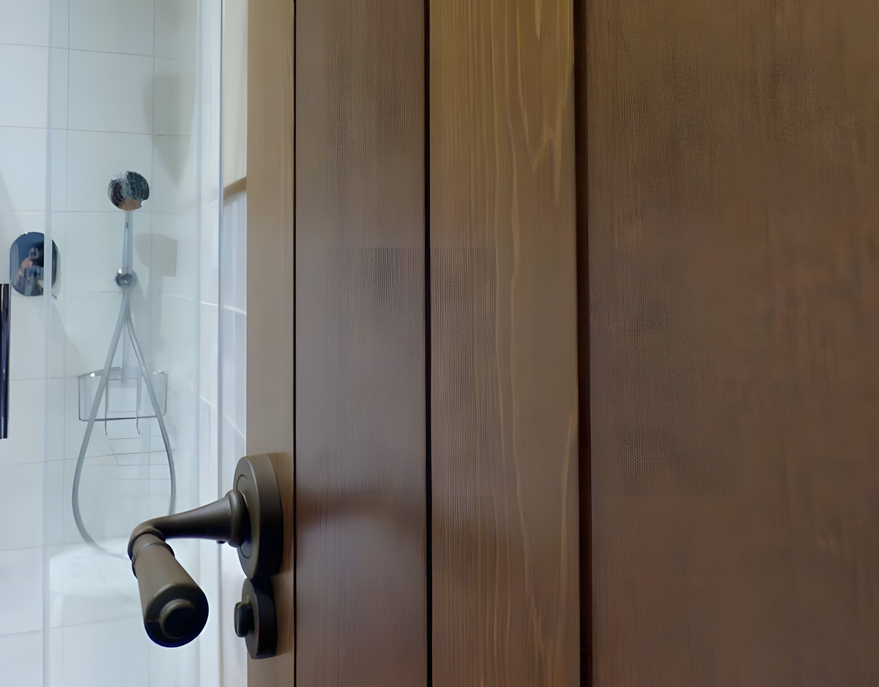 Een douche, een haardroger, handdoeken