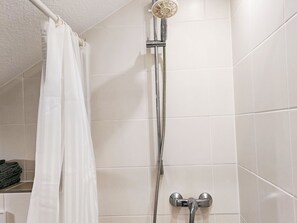 Hair dryer