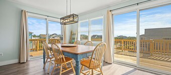 White Horses: Private Pool, Hot Tub, Dog-friendly, 675 Ft to Beach