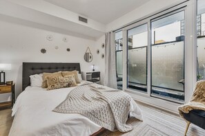 1 室のベッドルーム、デスク、アイロン / アイロン台、WiFi