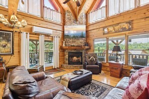 TV connectée, cheminée, baby-foot