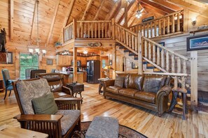 Smart-TV, Kamin, Tischfußball