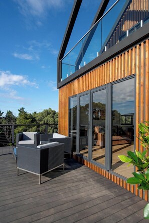 Terrace/patio - Relax and rejuvenate around beautiful countryside  and meet our friendly alpacas (Ravenswood)
