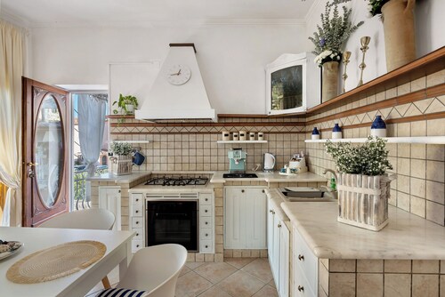 Apartment 'Vico 94' with Sea View, Wi-Fi and Air Conditioning