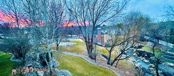 Charming spacious 2-bed 2-bath guest suite in family friendly South Jordan
