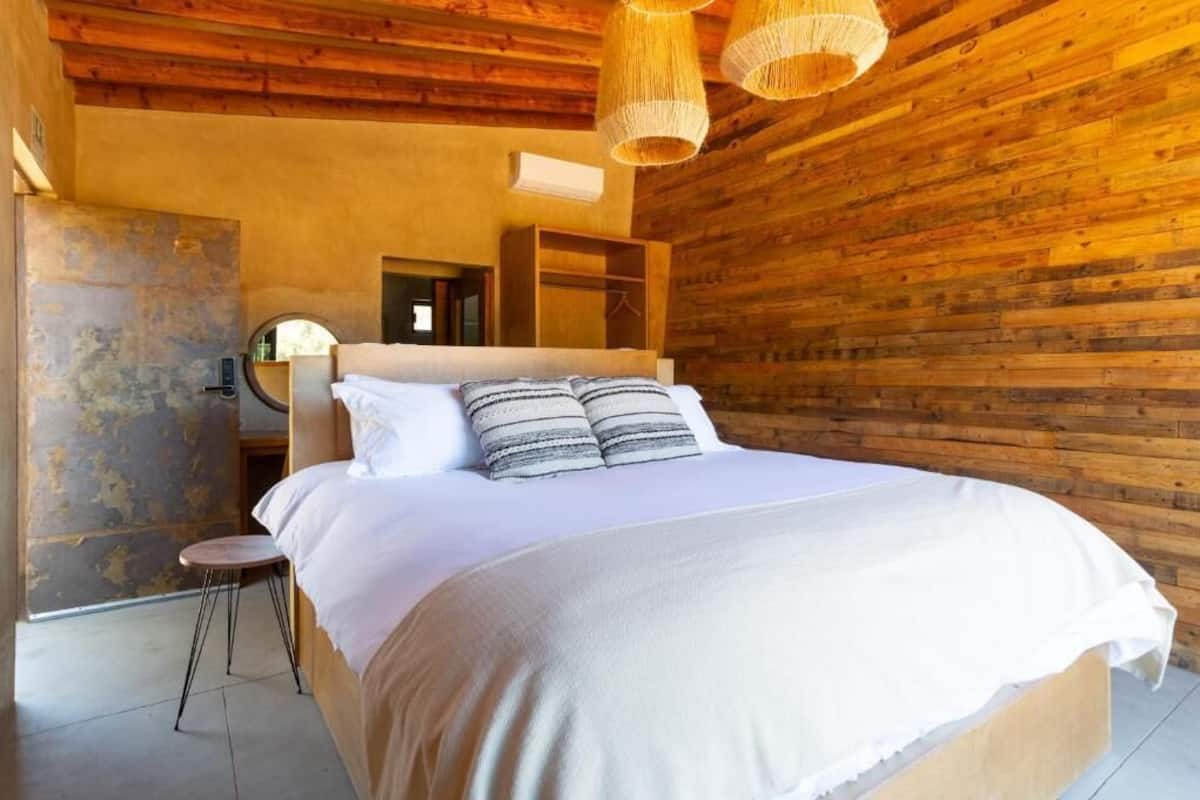 Ropa de cama de alta calidad, minibar, caja fuerte y wifi gratis