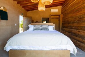 Premium bedding, minibar, in-room safe, free WiFi