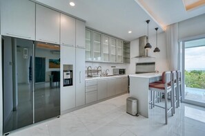 Fridge, microwave, stovetop, highchair