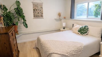 3 bedrooms, WiFi, bed sheets