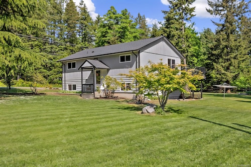 Comfortable Home in the Comox Valley