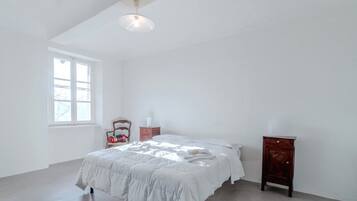 3 Schlafzimmer, Bügeleisen/Bügelbrett, WLAN, Bettwäsche